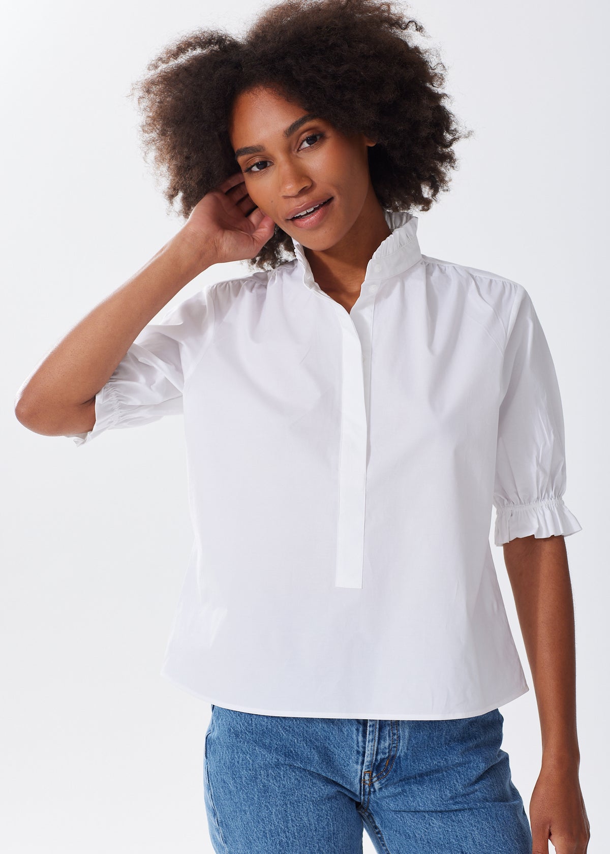 The Short Sleeve Ruffle Blouse White / L The Short Sleeve Ruffle Blouse White / L